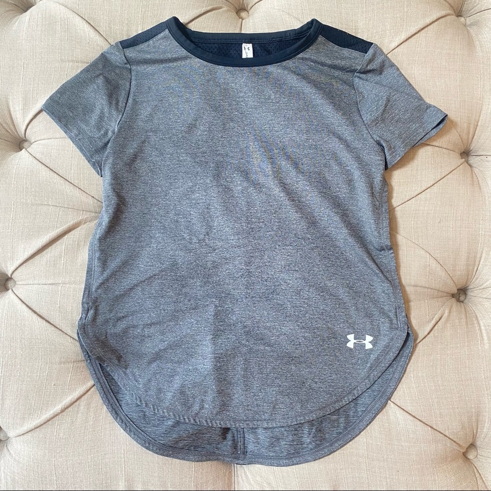 Under Armour Gray Short Sleeve Athletic Top w/ Black Mesh Back